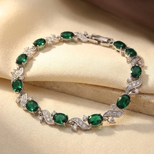 Vintage-Style Link Bracelet – Silver-Tone with Oval Green Stones