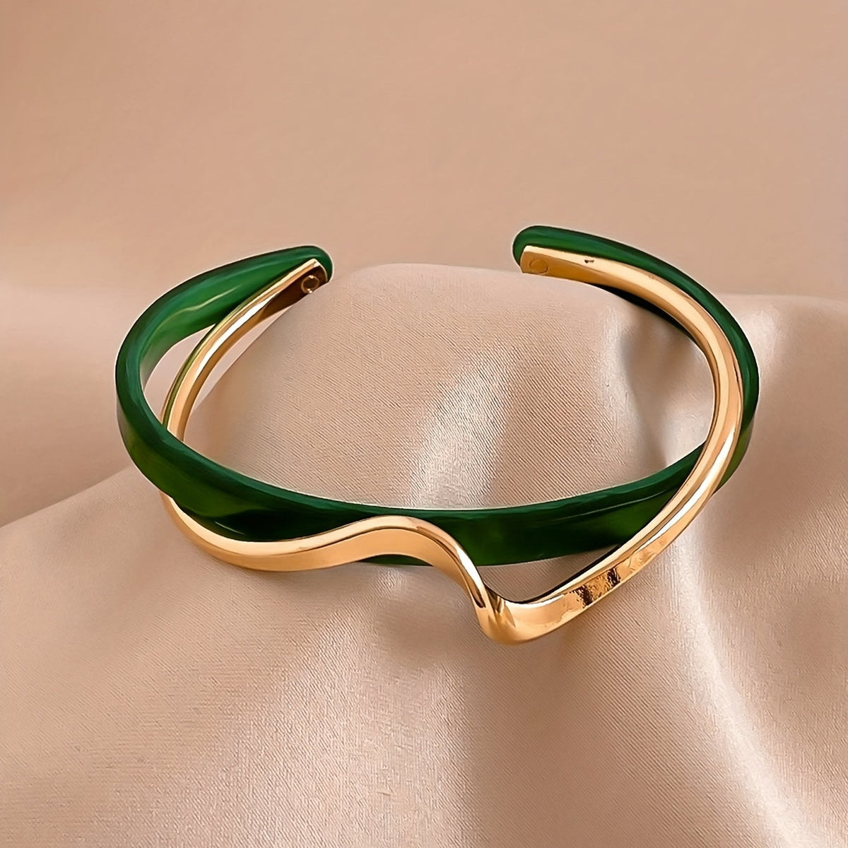 Minimalist Twist Cuff Bracelet – Two-Tone Enamel Open Cuff