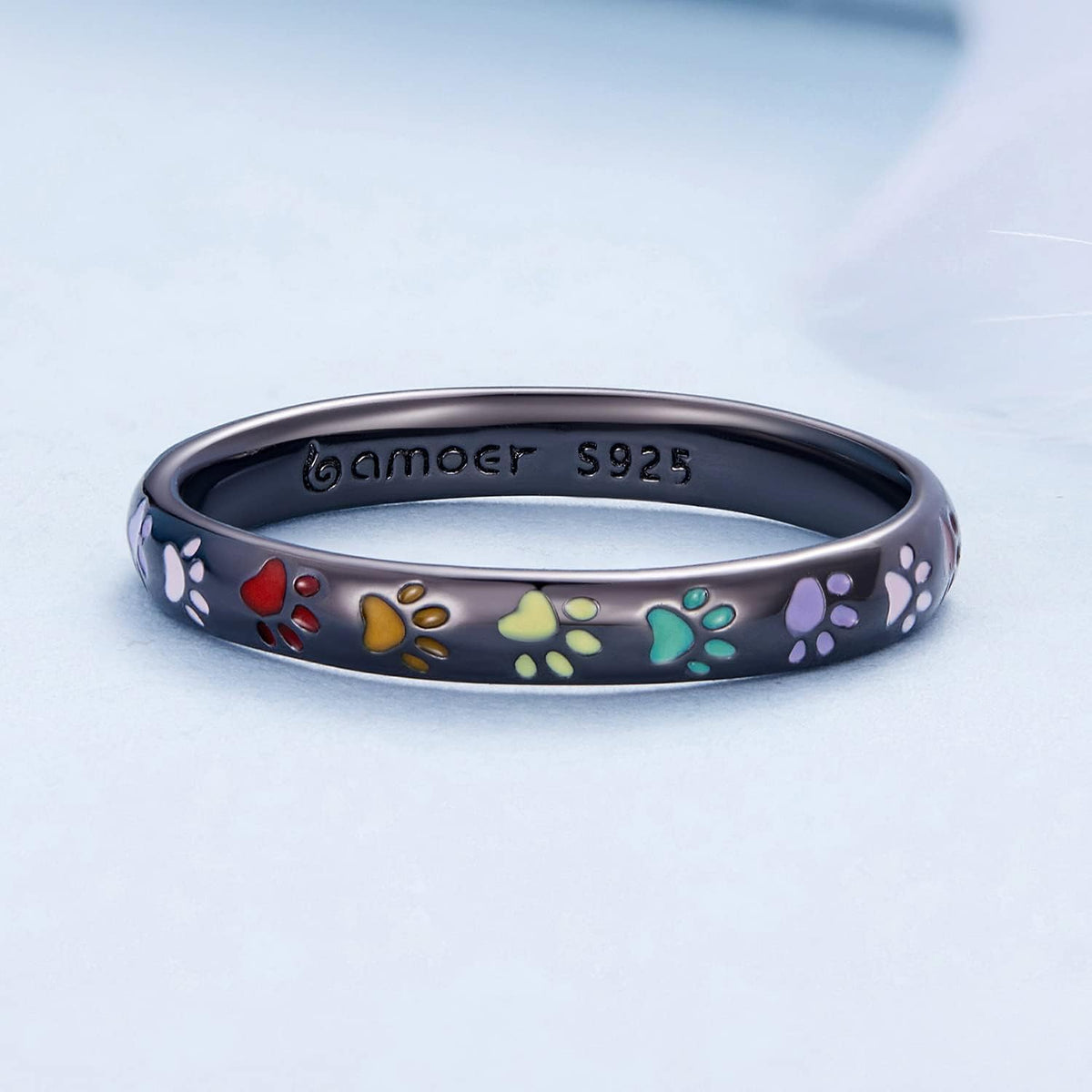 Enamelled Paw Ring in 925 Silver – Slim and Delicate