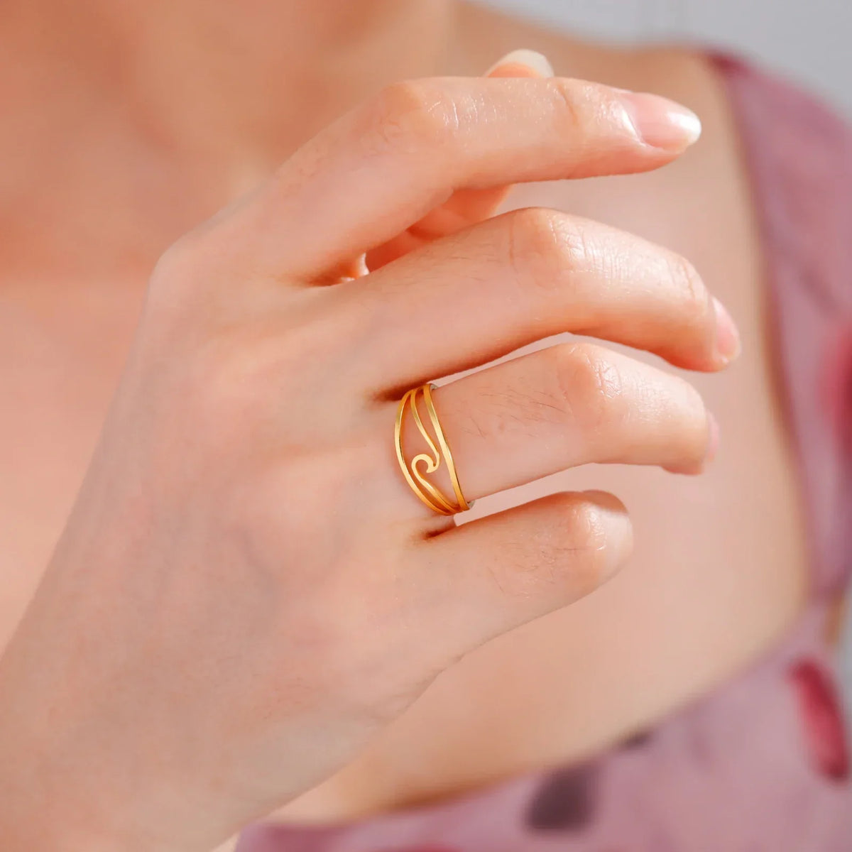 “Ocean Wave” Gold Ring