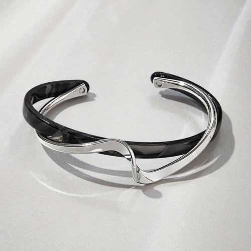 Minimalist Twist Cuff Bracelet – Two-Tone Enamel Open Cuff