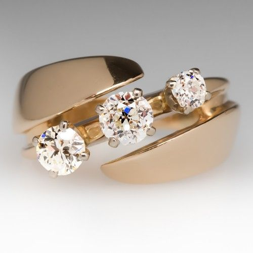 Vintage-Style Zirconia Open Ring – Gold-Tone Three-Stone Bypass Design