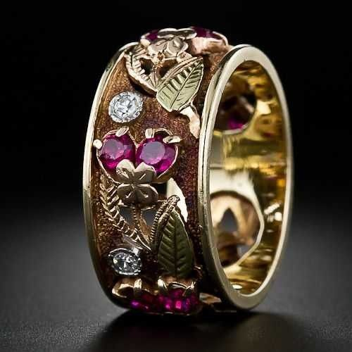 Vintage-Style Heart & Flower Ring – Gold-Tone with Pink and Clear Stones